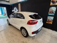 Usado Kia Rio 84 CV (61 kW) 2016 Blanco Utilitario