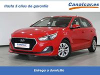 Usado Hyundai i30 120 CV (88 kW) 2019 Rojo Utilitario