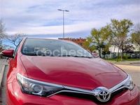 Usado Toyota Auris Active 116 CV (85 kW) 2016 Rojo Berlina