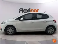 Usado Peugeot 208 Active 82 CV (60 kW) 2018 Blanco Utilitario