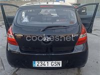 Usado Hyundai i20 Comfort 90 CV (66 kW) 2009 Negro Utilitario
