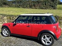 Usado Mini Cooper 116 CV (85 kW) 2006 Rojo Utilitario