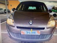 Usado Renault Scénic III Dynamique 130 CV (95 kW) 2009 Marrón Monovolumen