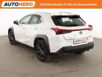 Usado Lexus UX Business Edition 184 CV (135 kW) 2020 Blanco SUV