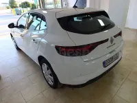 Begagnad Renault Mégane II Intens 115 HK (84 kW) 2022 Vit Sedan
