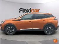 Usado Peugeot 2008 Allure 130 CV (95 kW) 2020 Naranja SUV