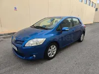 Usado Toyota Auris Active 90 CV (66 kW) 2012 Azul Berlina