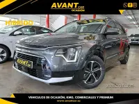 Usado Kia Niro 141 CV (103 kW) 2024 Gris / plata SUV