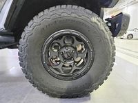 Usado Jeep Wrangler Unlimited Rubicon 270 CV (198 kW) 2019 Gris / plata SUV