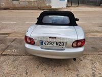 Usado Mazda MX5 110 CV (80 kW) 2002 Gris / plata Descapotable