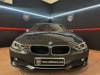 Usado BMW 318 Comfort Edition 143 CV (105 kW) 2013 Gris / plata Berlina