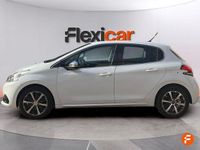 Usado Peugeot 208 Access 82 CV (60 kW) 2016 Blanco Utilitario