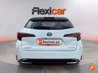 Usado Toyota Corolla Style 196 CV (144 kW) 2023 Blanco Familiar