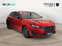 Usado Peugeot 308 Allure 130 CV (95 kW) 2024 Rojo Berlina