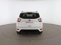 Usado Ford Kuga ST-Line 120 CV (88 kW) 2017 Blanco SUV