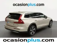 Usado Volvo V60 CC Core 197 CV (144 kW) 2023 Familiar