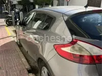 Begagnad Renault Mégane Dynamique 105 HK (77 kW) 2010 Grå Sedan