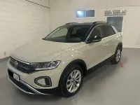 Usado VW T-Roc Life 110 CV (80 kW) 2022 Beige SUV