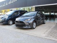 Usado Toyota Yaris Active 116 CV (85 kW) 2024 Gris Utilitario