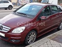 Usado Mercedes B180 Sport Edition 109 CV (80 kW) 2012 Granate Monovolumen