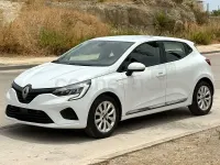 Usado Renault Clio V Zen 100 CV (73 kW) 2022 Blanco Berlina