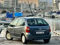Usado Citroën Xsara Picasso Exclusive 110 CV (80 kW) 2008 Azul Monovolumen
