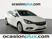 Usado Opel Astra Excellence 136 CV (100 kW) 2017 Blanco Familiar