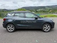 Usado Seat Arona FR 115 CV (84 kW) 2024 Gris / plata SUV