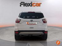 Usado Ford Kuga Trend 150 CV (110 kW) 2018 Blanco SUV
