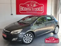 Usado Opel Astra Cosmo 115 CV (84 kW) 2010 Gris / plata Berlina