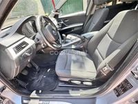 Usado BMW 320 177 CV (130 kW) 2009 Azul Familiar