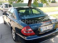 Usado Mercedes E270 Avantgarde 170 CV (125 kW) 2002 Negro Berlina