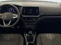 Usado VW T-Cross R-line 116 CV (85 kW) 2025 Plateado SUV
