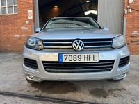 Usado VW Touareg 245 CV (180 kW) 2011 Gris / plata SUV