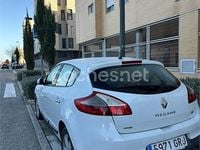 Begagnad Renault Mégane Dynamique 105 HK (77 kW) 2009 Vit Sedan