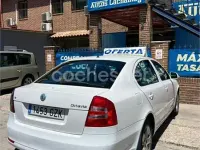 Usado Skoda Octavia 105 CV (77 kW) 2010 Blanco Berlina