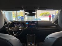 Nuevo VW T-Roc Style 115 CV (84 kW) 2026 Azul celestial metalizado con techo negro SUV