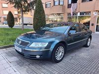 Begagnad VW Phaeton 225 HK (165 kW) 2005 Grå Sedan