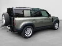 Używany Land Rover Defender S 249 KM (183 kW) 2024 Zielony SUV