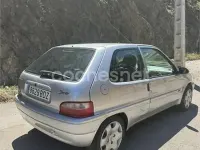 Usado Citroën Saxo 75 CV (55 kW) 2001 Gris / plata Utilitario
