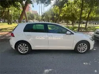 Usado VW Golf VII Advance 115 CV (84 kW) 2017 Blanco Familiar