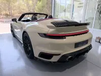 Usado Porsche 992 581 CV (427 kW) 2021 Beige Descapotable