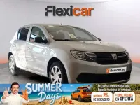 Usado Dacia Sandero Acces 75 CV (55 kW) 2018 Gris Utilitario