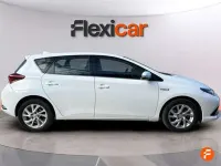 Usado Toyota Auris Hybrid Active 136 CV (100 kW) 2018 Blanco Utilitario