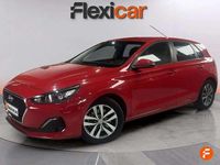Usado Hyundai i30 120 CV (88 kW) 2020 Rojo Familiar
