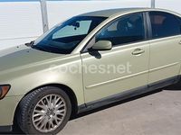 Usado Volvo S40 Momentum 140 CV (102 kW) 2004 Amarillo Berlina
