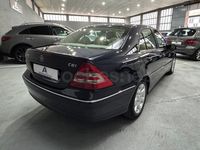 Usado Mercedes C220 Elegance 150 CV (110 kW) 2005 Negro Berlina