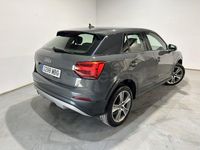 Usado Audi Q2 Sport 116 CV (85 kW) 2017 Gris / plata SUV