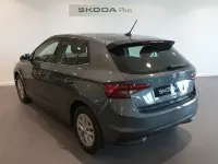 Usado Skoda Fabia Ambition 80 CV (58 kW) 2023 Gris Utilitario