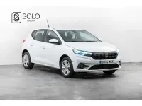 Usado Dacia Sandero Comfort 91 CV (66 kW) 2022 Blanco Utilitario